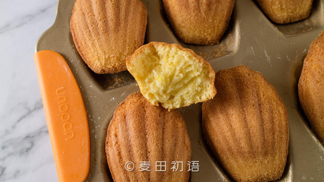 焦香酥软的柠檬玛德琳蛋糕