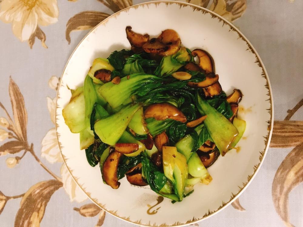 简易版香菇扒油菜