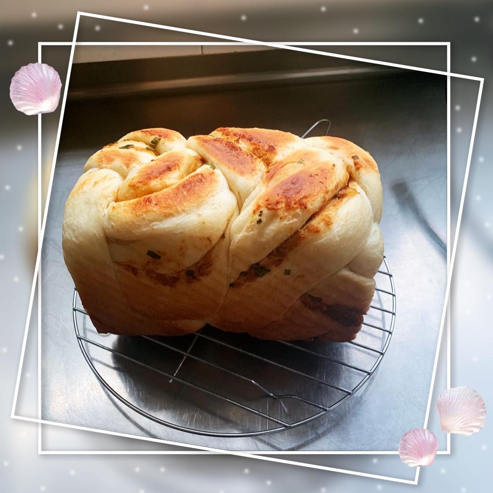 香葱肉松手撕吐司