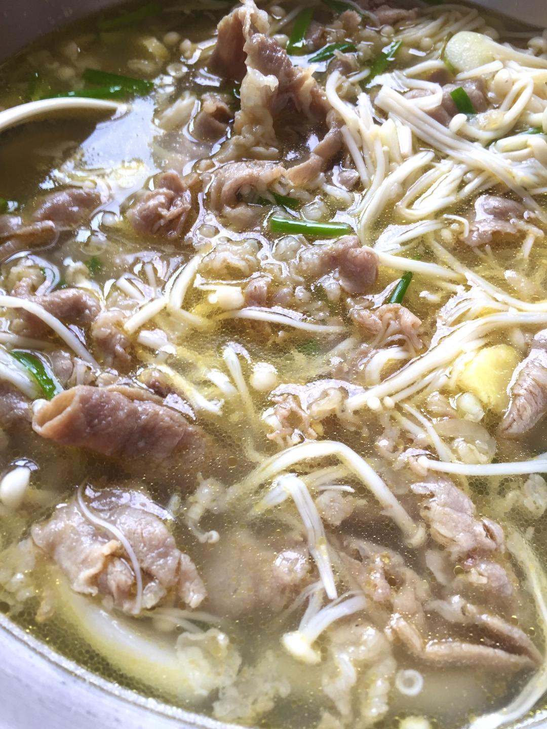 超简单快速菜金汤肥牛的做法