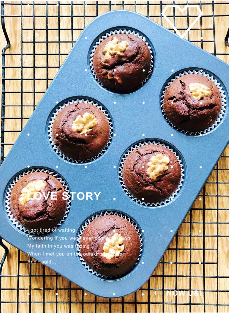 巧克力核桃纸杯蛋糕