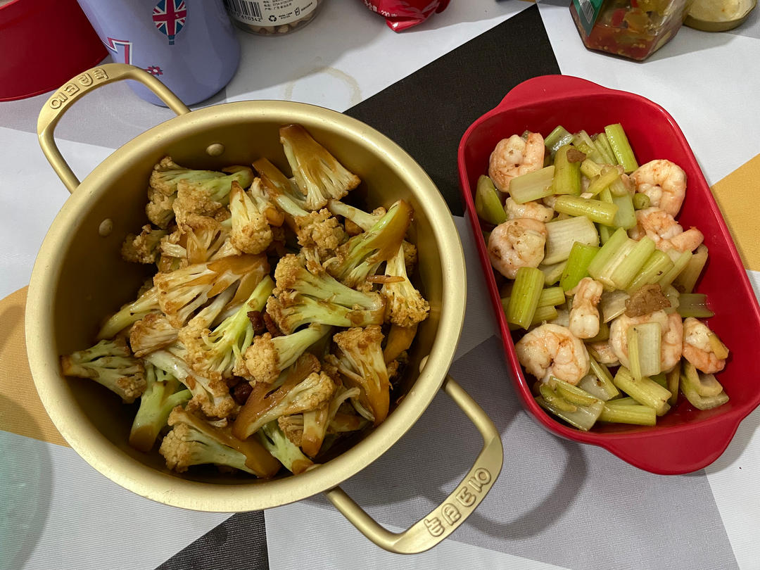 每次下馆子必点的脆脆的干锅花菜🙋