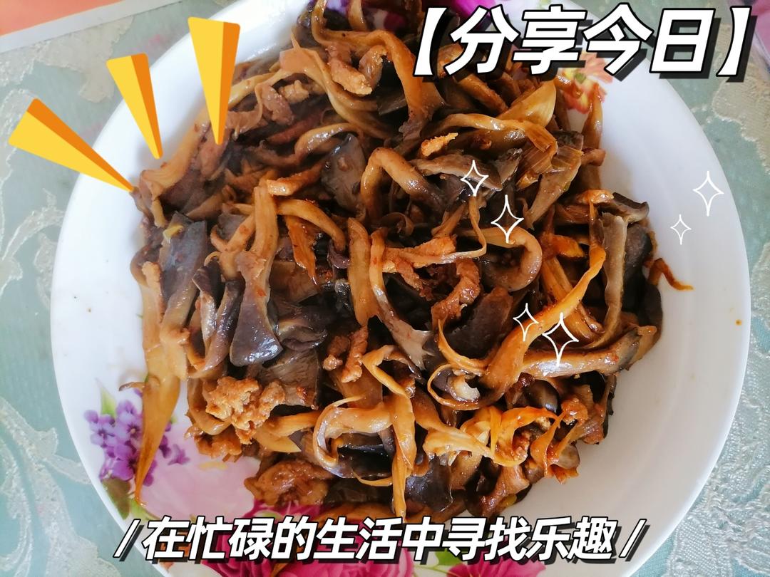 蘑菇炒肉