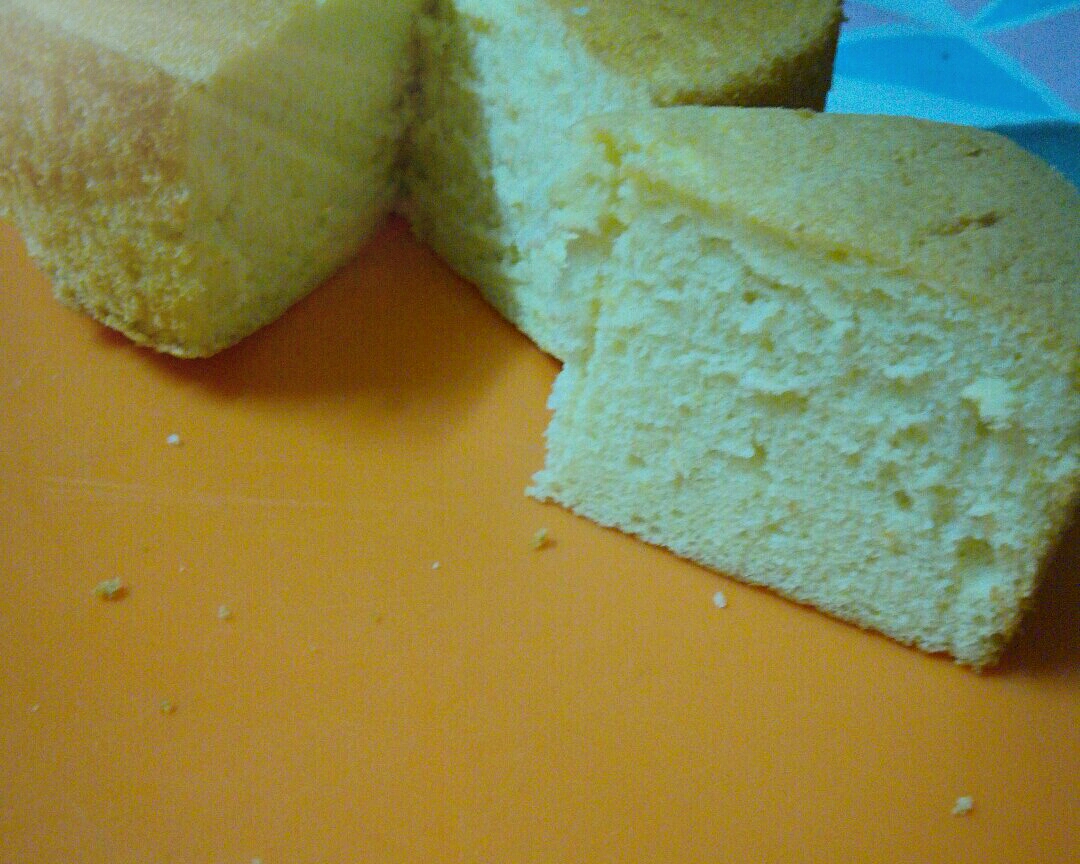 杏仁味海绵蛋糕的做法 步骤2