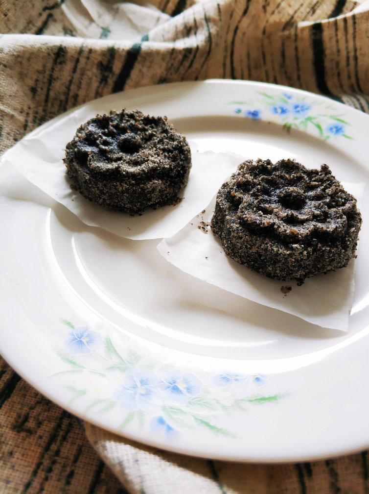 来米饭做的黑芝麻糕