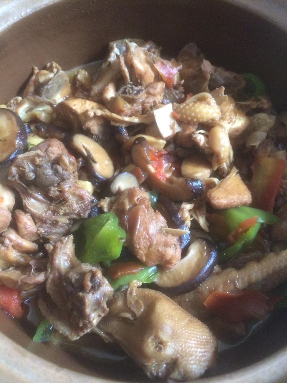 黄焖鸡米饭
