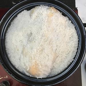 砂锅盐焗鸡的做法 步骤9