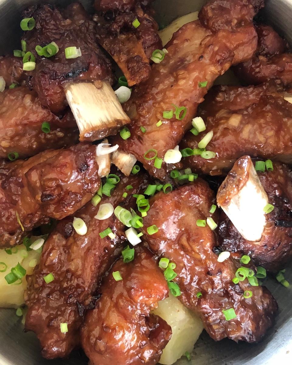 香酥排骨蒸土豆