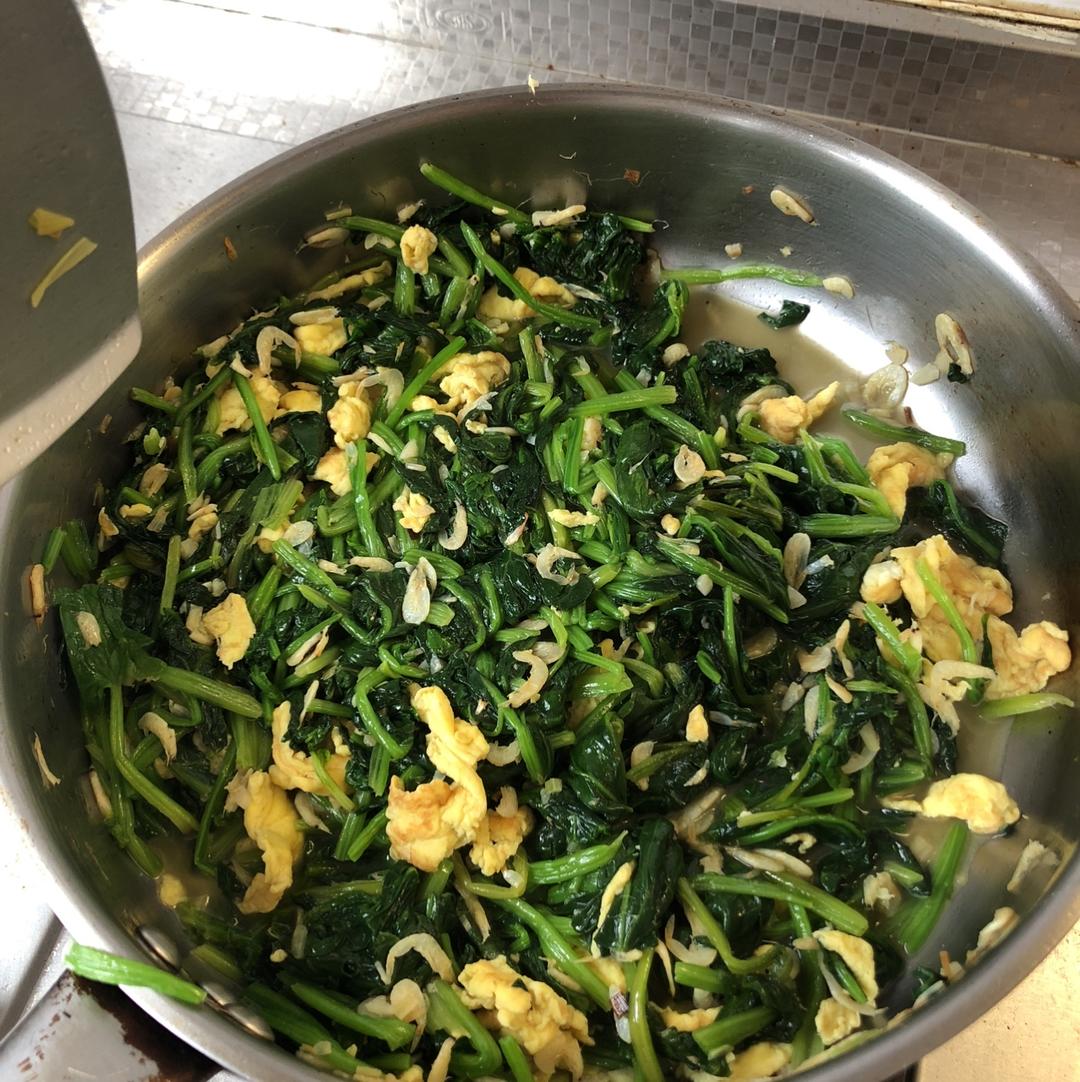 虾皮菠菜炒鸡蛋