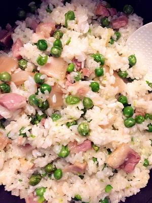 超简单又好吃的咸肉豌豆饭的做法 步骤6