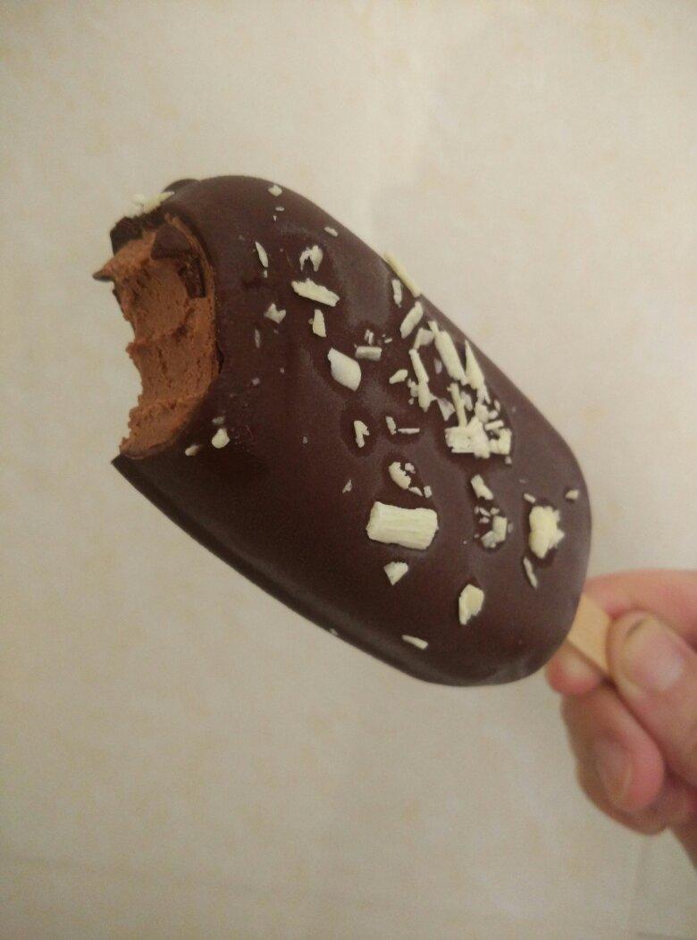 花花阿胶糕做的秒杀梦龙:4款巧克力脆皮雪糕(香草白巧 & 甜酒黑巧 &