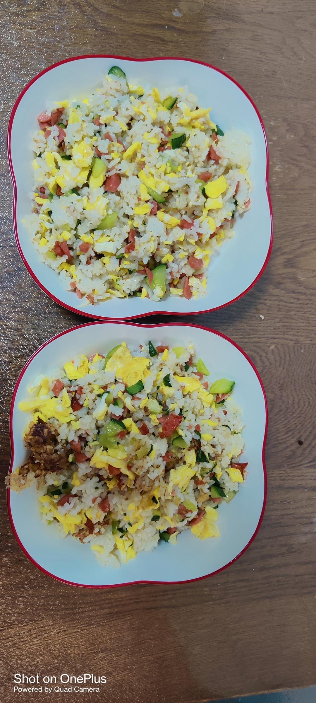 火腿青瓜玉米蛋炒饭（快手版）