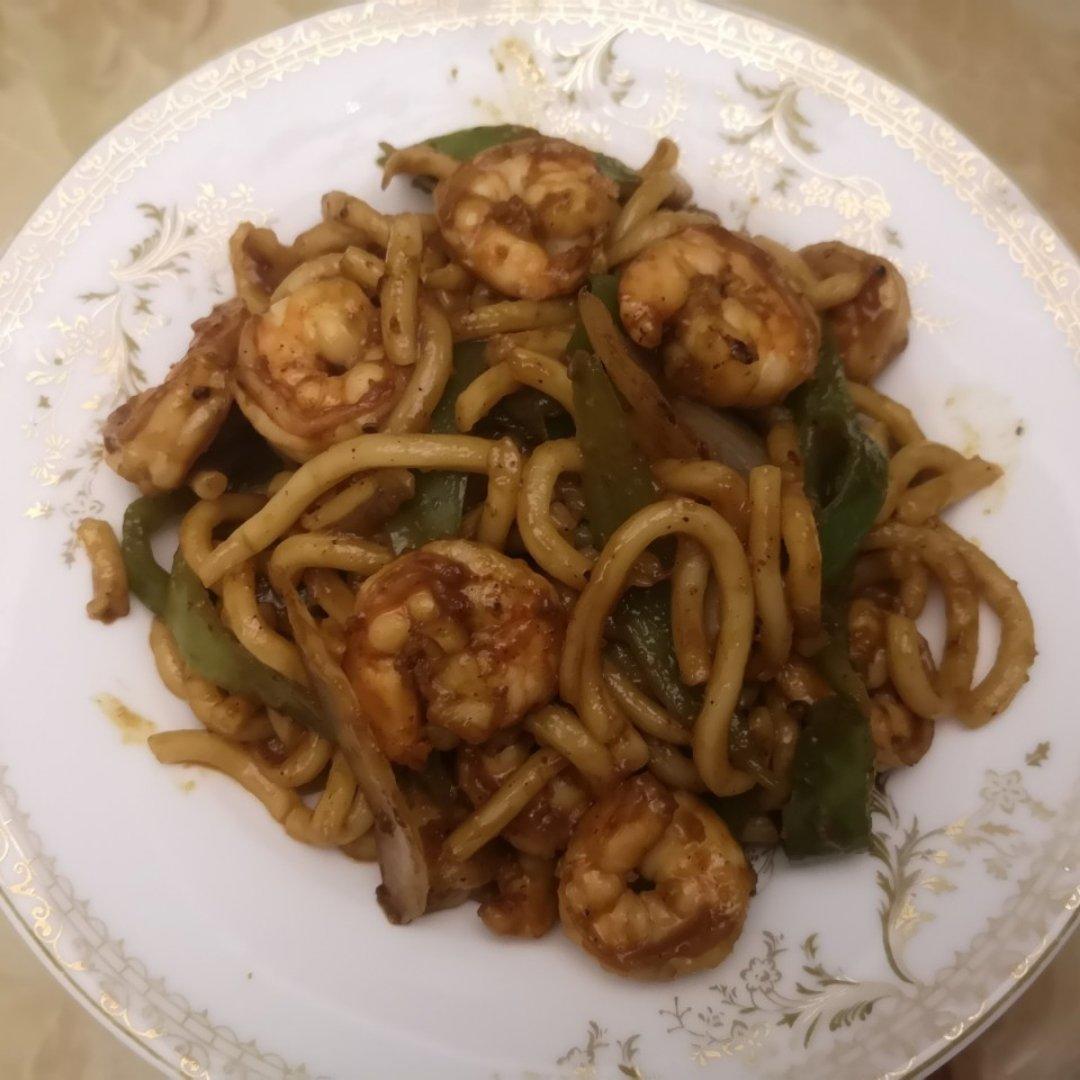 🔥爆好吃的黑椒虾仁炒乌冬面㊙️吃一口就沦陷❗️
