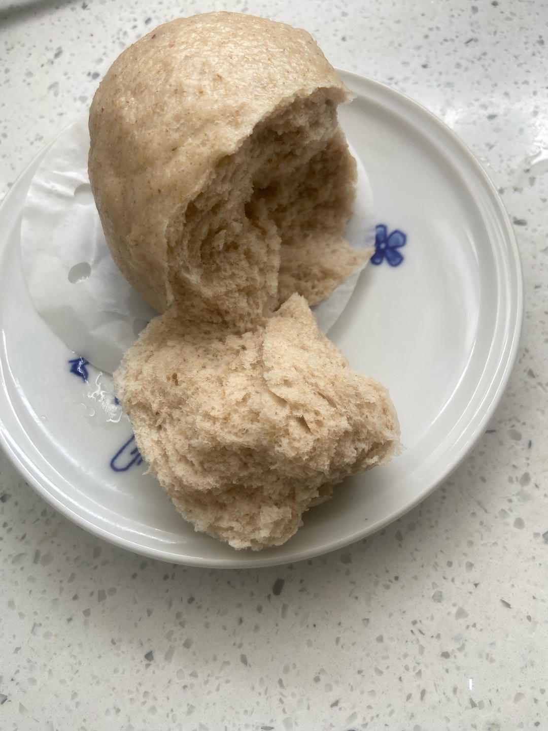 无油无糖松软的全麦馒头