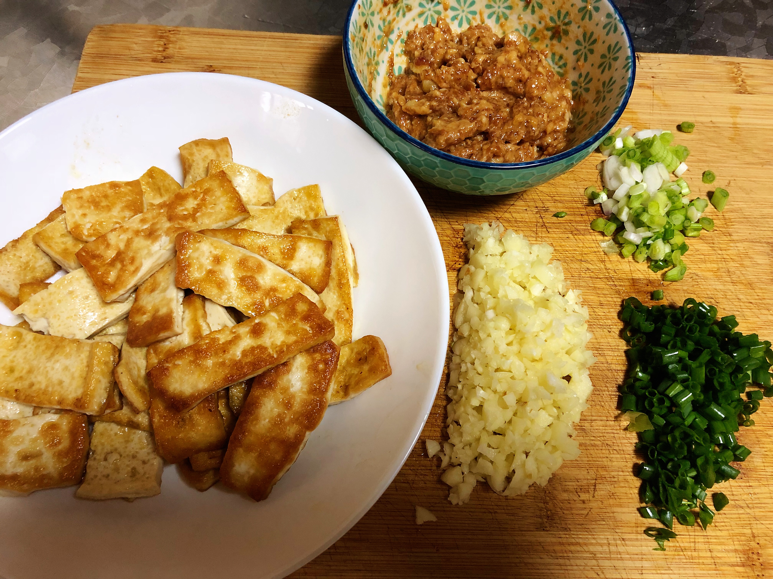 煎豆腐的做法 步骤2