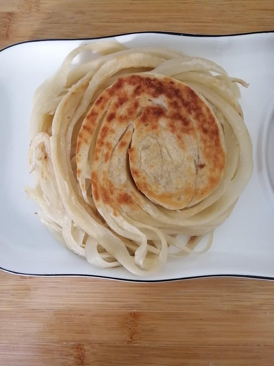 葱香盘丝饼 金丝饼 外酥里软葱香味十足 附细节视频详解