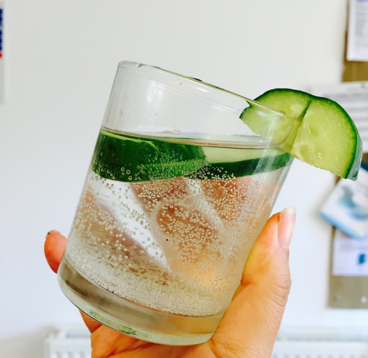 White Sangria 鸡尾酒