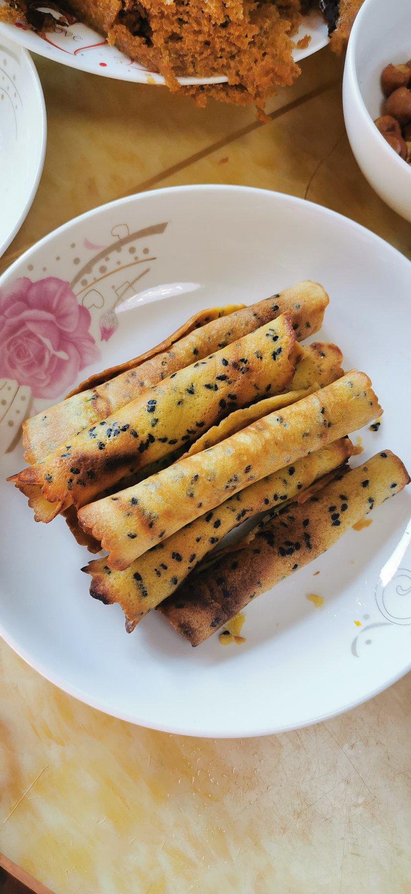 鸡蛋卷，平底锅就能做，酥到掉渣