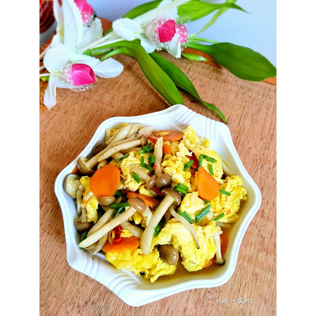mei一家欢做的鸡蛋炒双菇