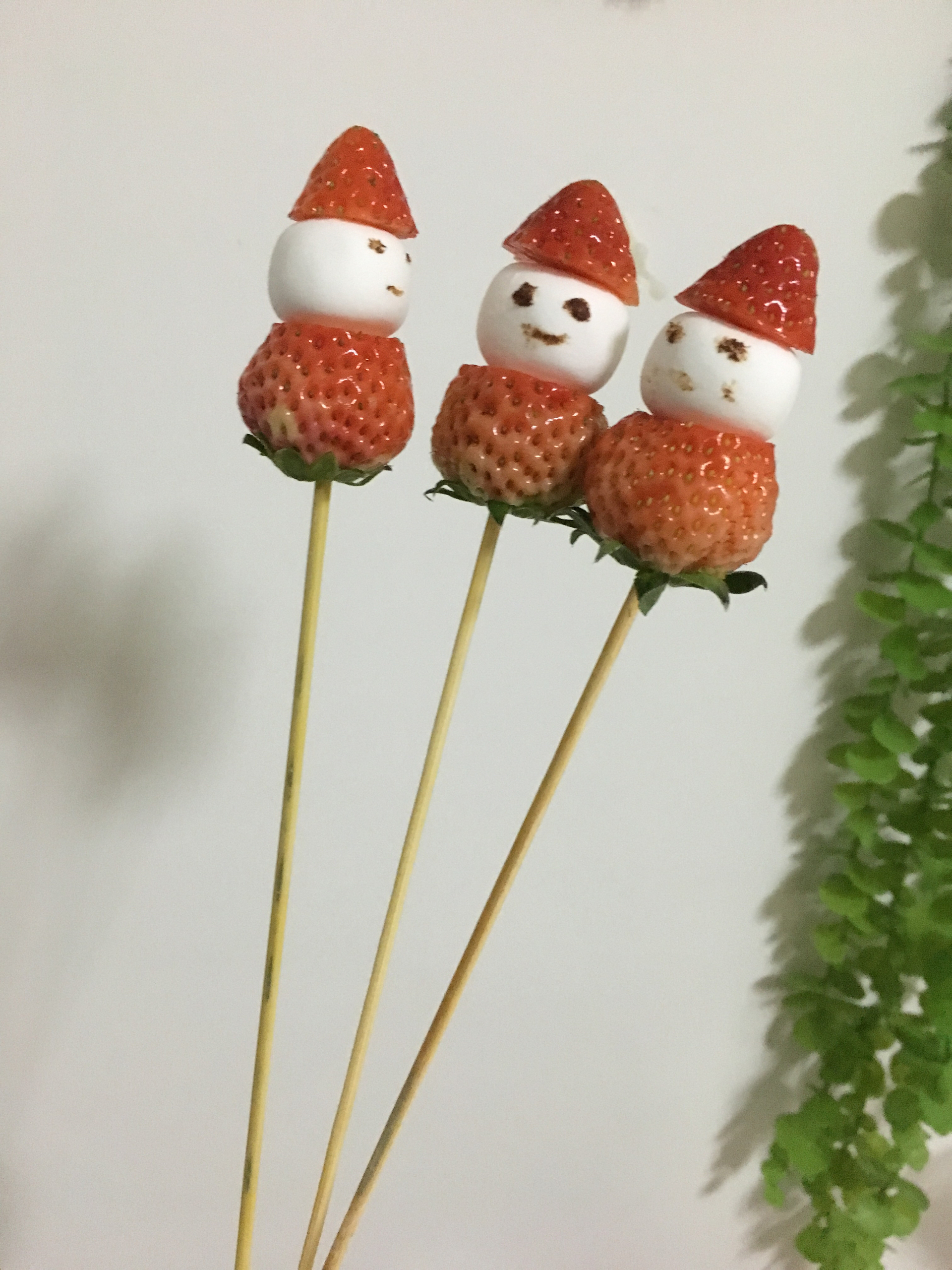 圣诞老人草莓雪人☃️的做法 步骤6