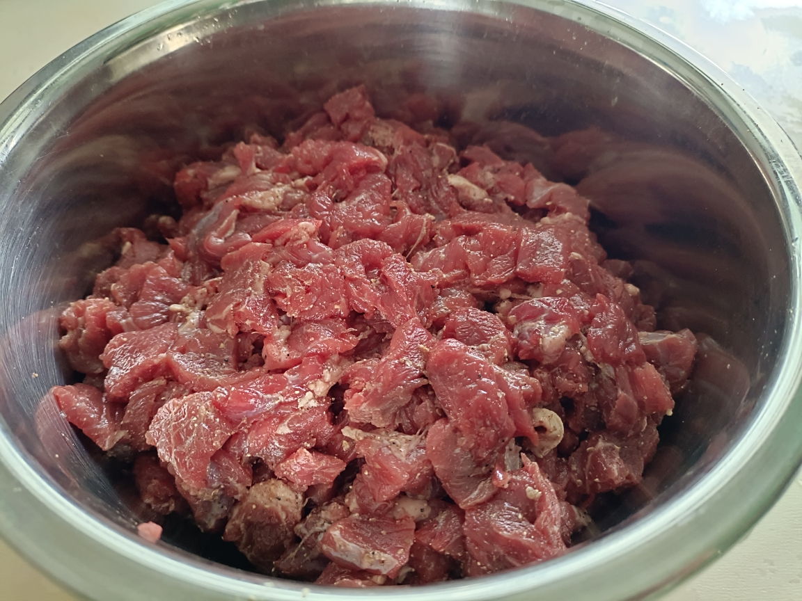 新疆民间祖辈秘制牛肉酱的做法 步骤2