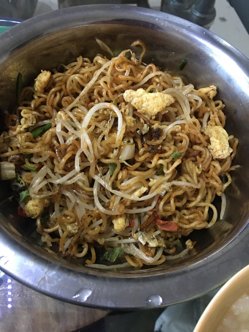秒杀路边摊的炒方便面
