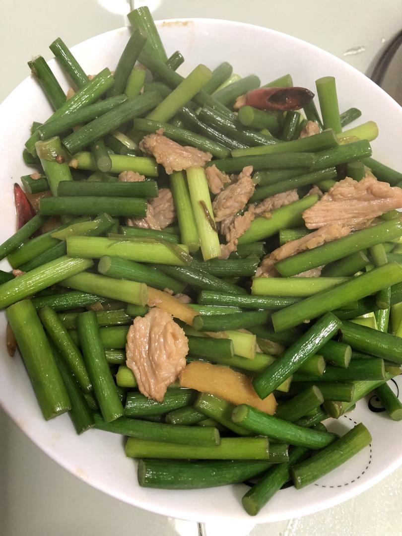 快手家常菜 蒜苔（蒜苗）炒肉