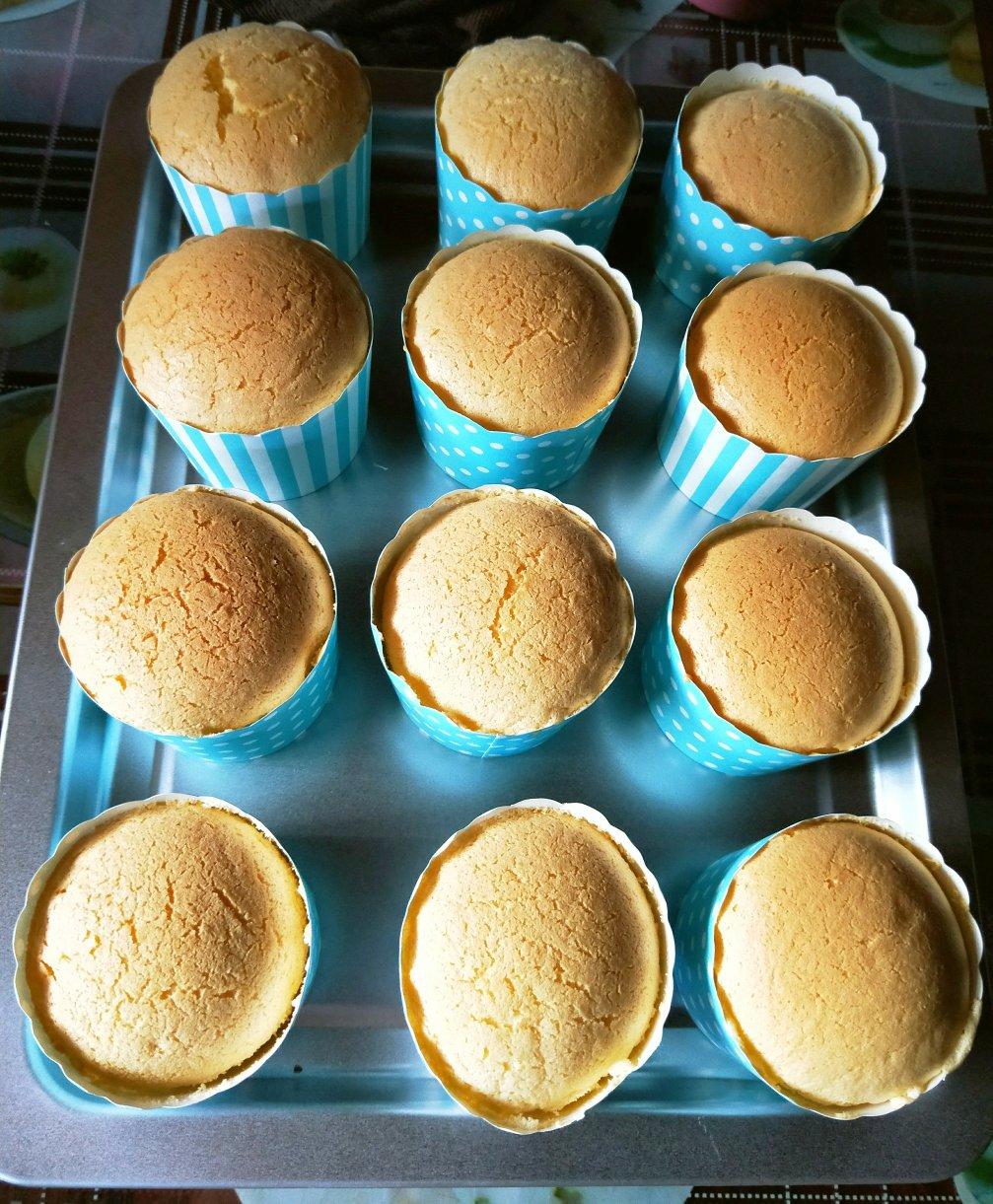 不回缩的戚风杯子