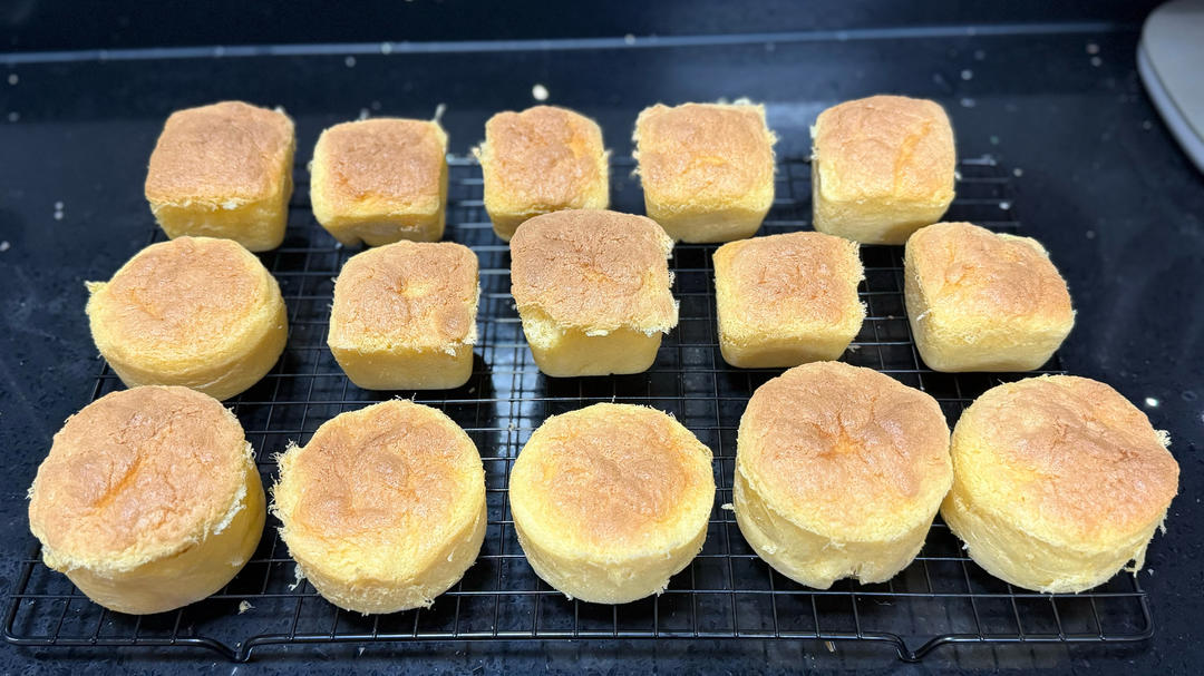 肉松拔丝小蛋糕