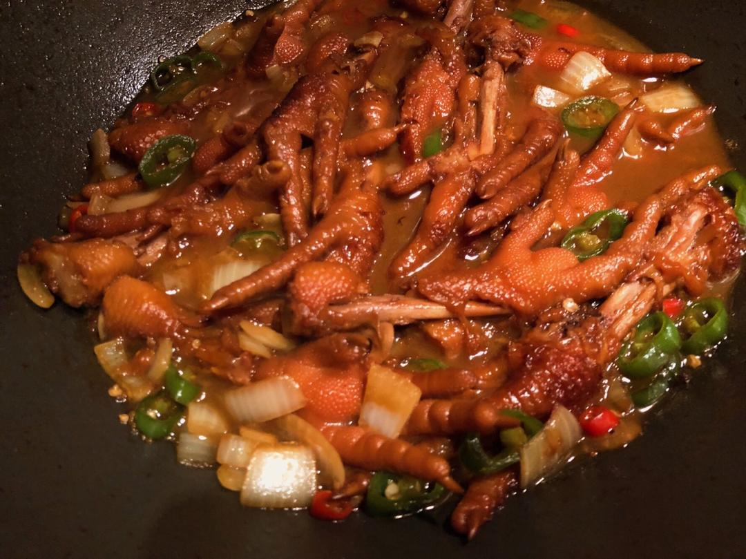 香辣烧鸡爪