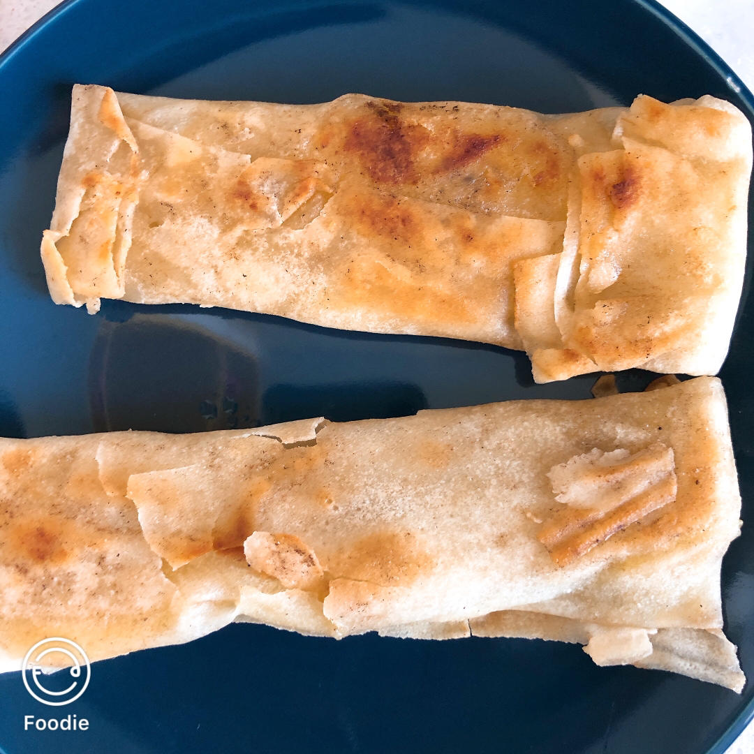 春节吃春卷，零失败的香蕉春卷，咬一口酥掉渣。