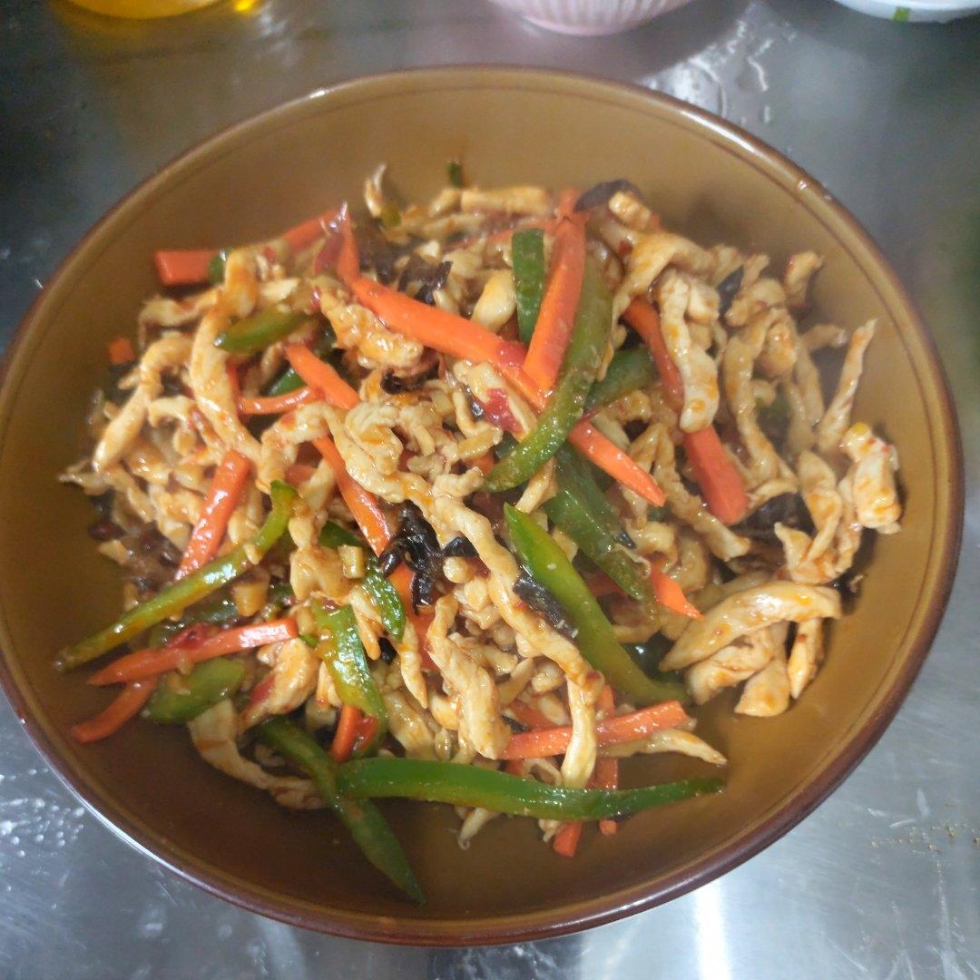 米饭🍚杀手鱼香鸡丝         （减脂期也可以吃）