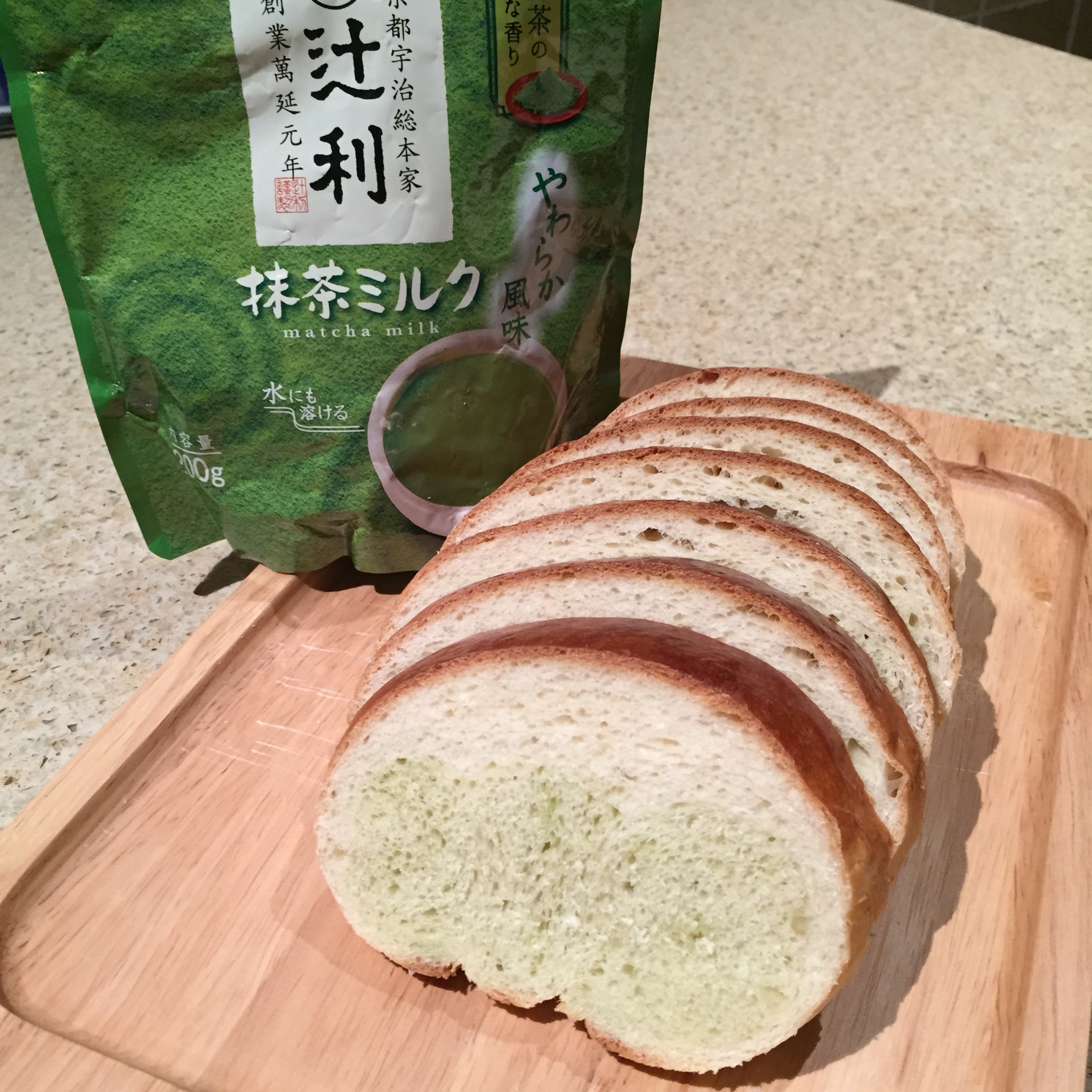 抹茶双色豆渣面包