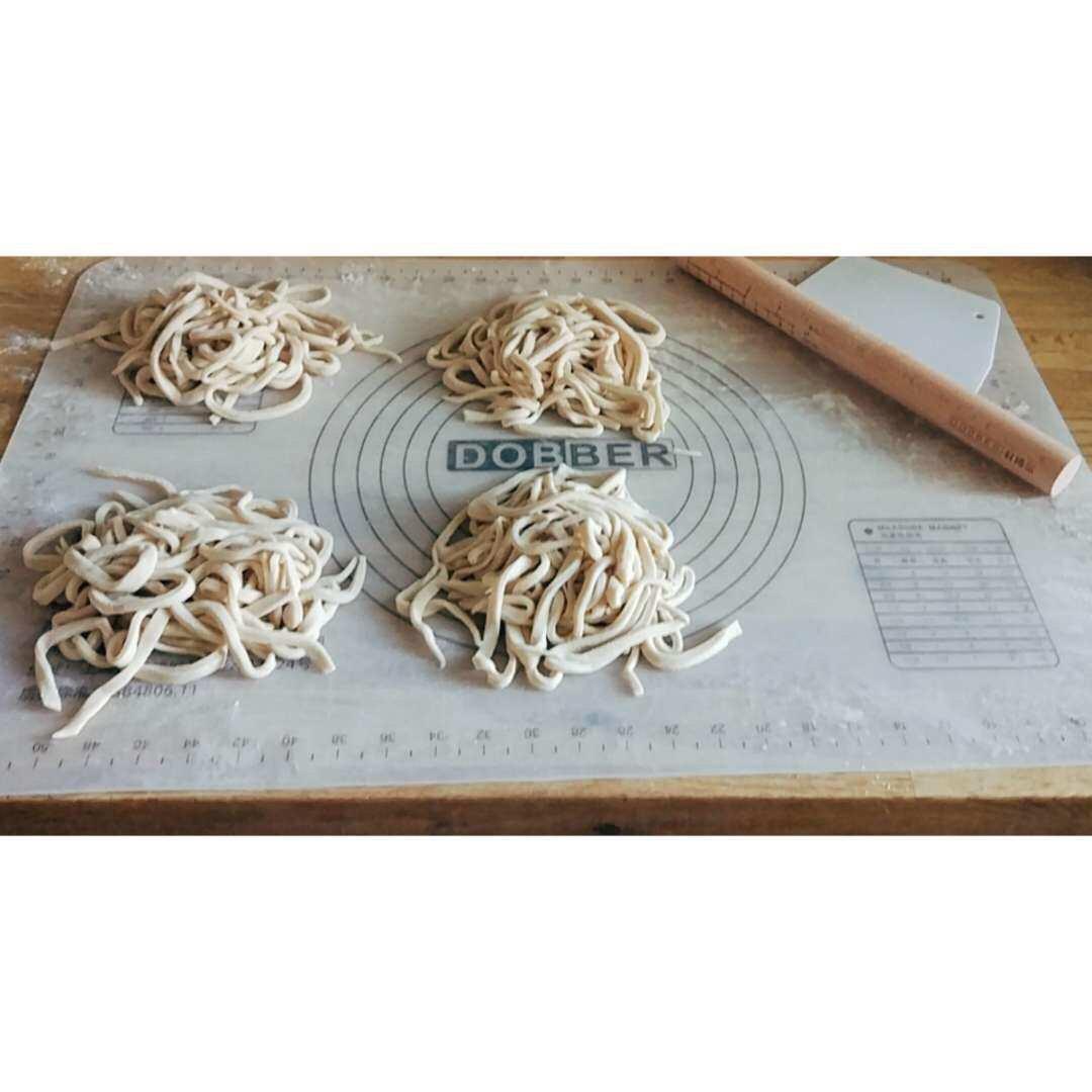 快手纯手工擀面条