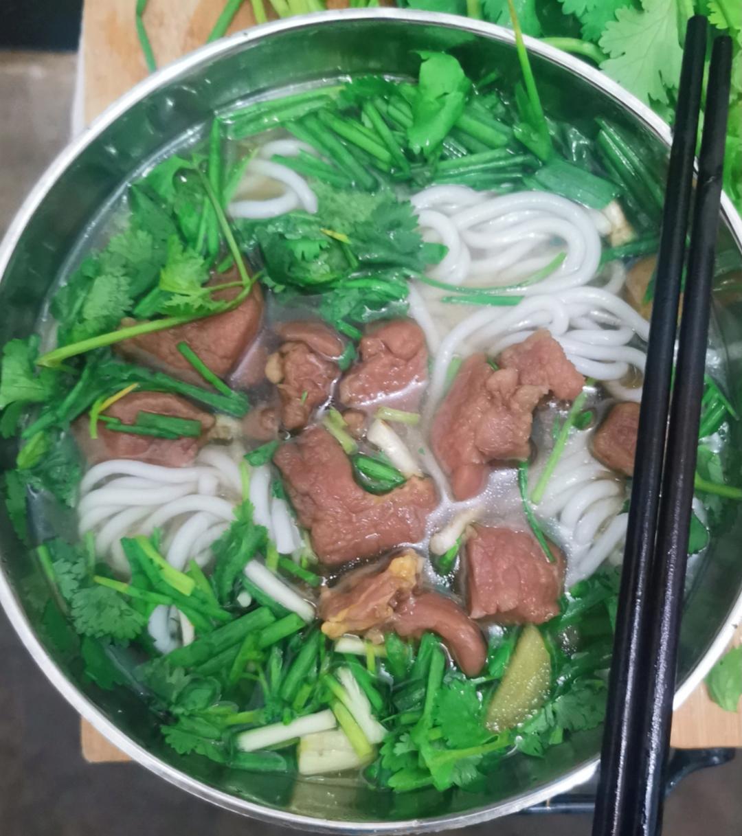 家庭牛肉米线