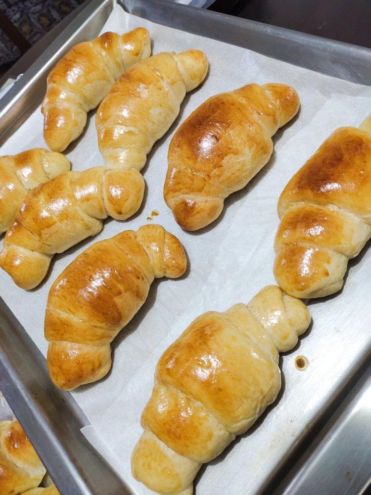 奶香浓郁易上手的鸡蛋鲜奶卷