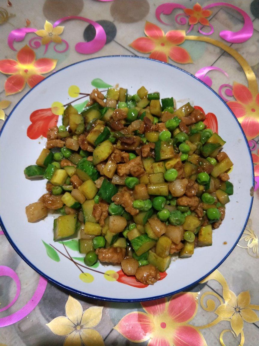 豌豆炒肉