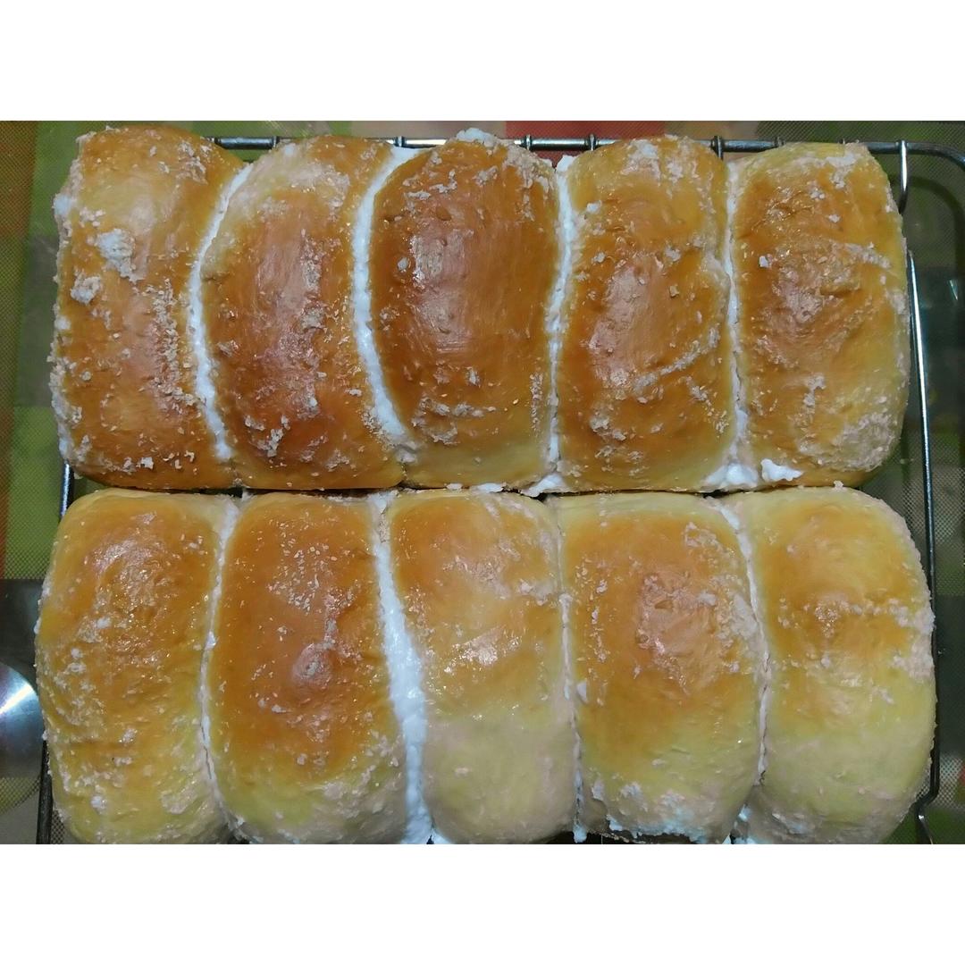 椰蓉面包卷
