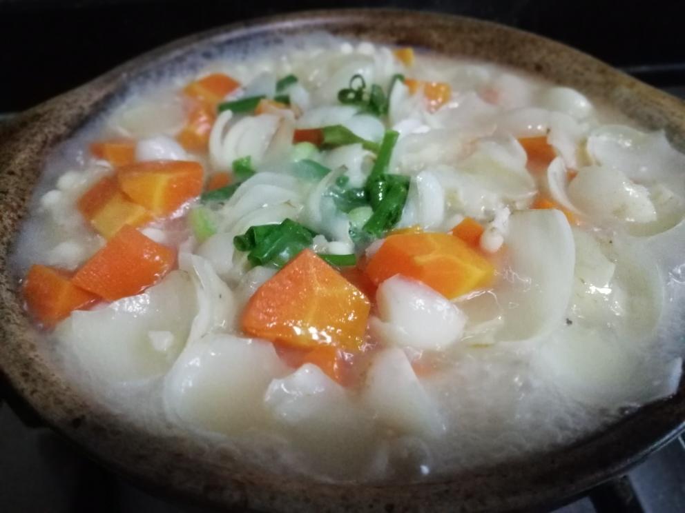 芡实百合煲的做法