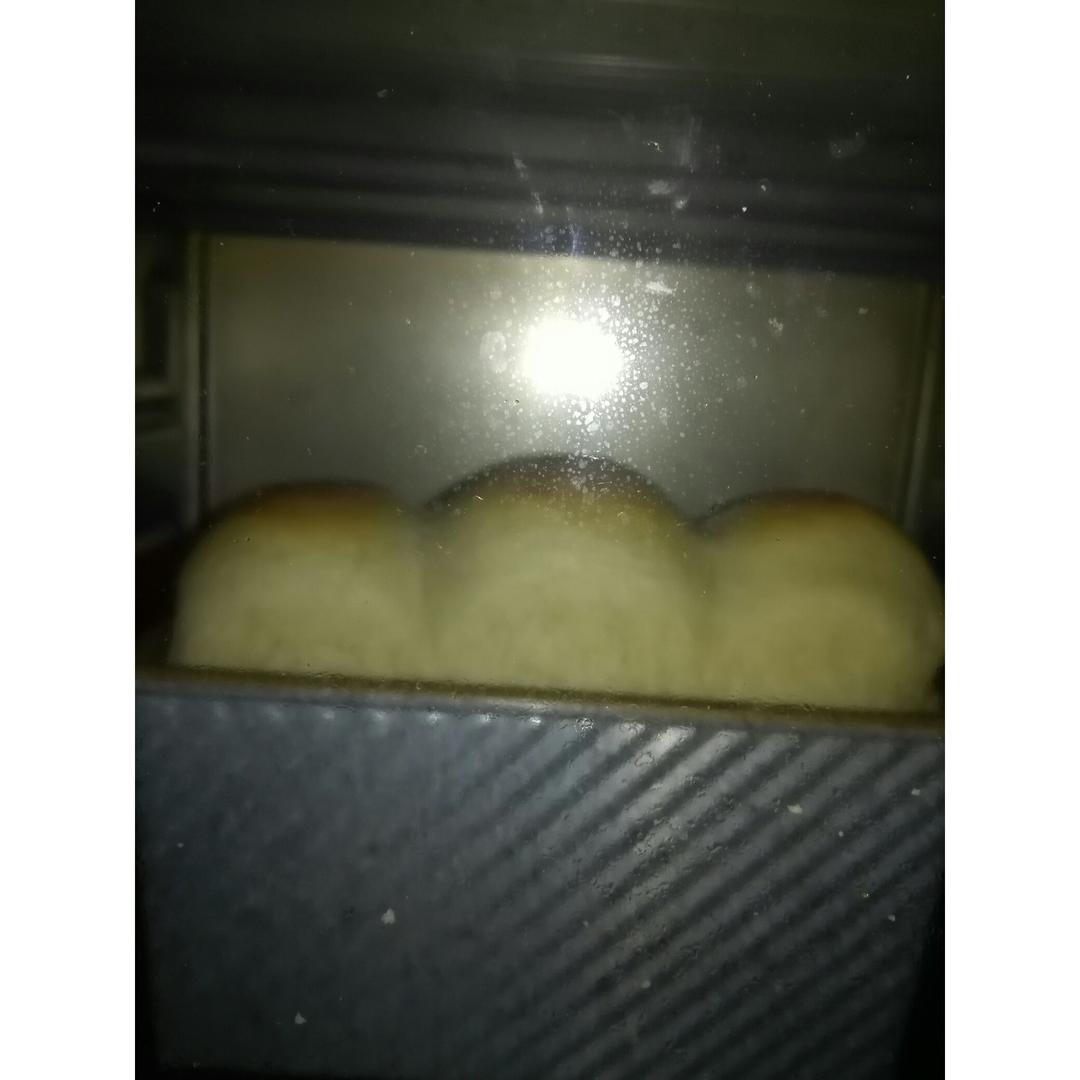 牛奶鸡蛋吐司