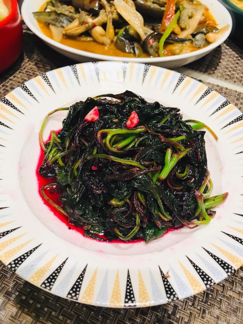 清炒红苋菜