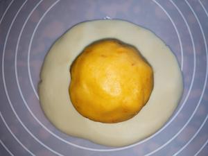 咸蛋黄酥饼干的做法 步骤7