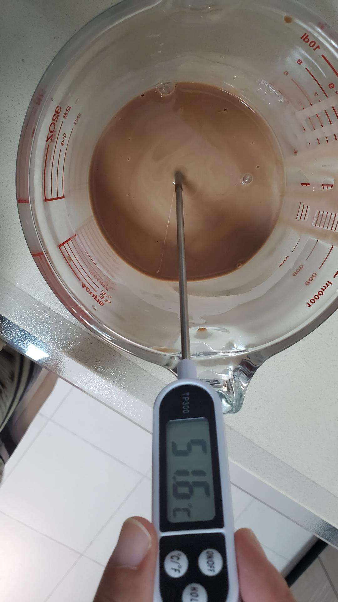 超经典的巧克力酱（三种原料&10分钟）