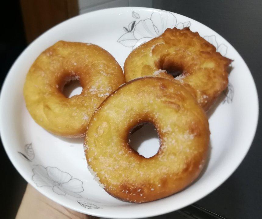 🍩超快手一小时低糖无需烤箱的甜甜圈（详细视频）