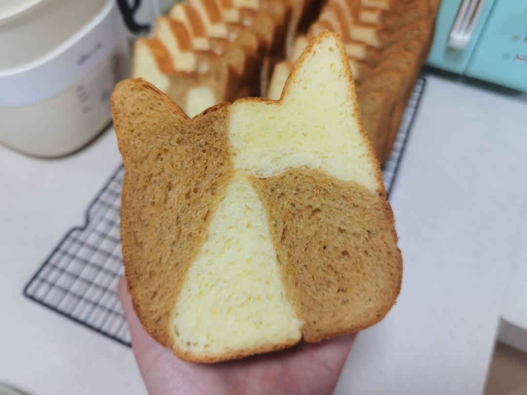 童趣 ▎萌萌的卡通吐司