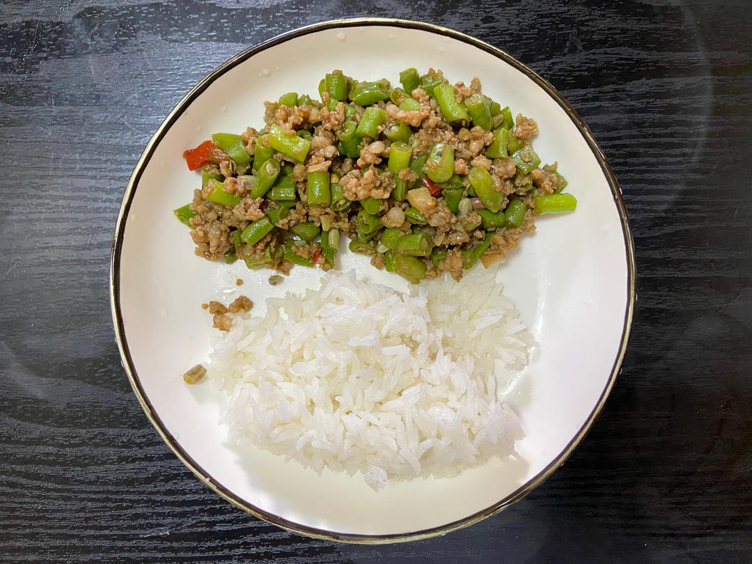 肉沫豆角下饭菜