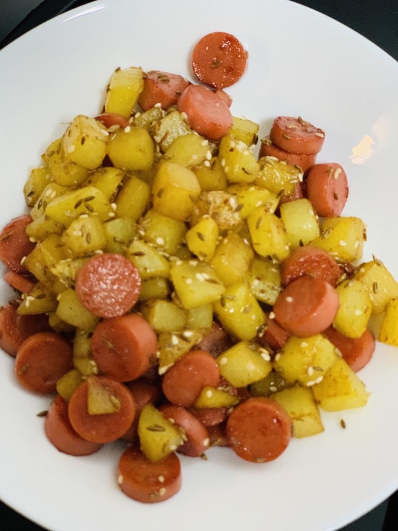 孜然火腿土豆丁