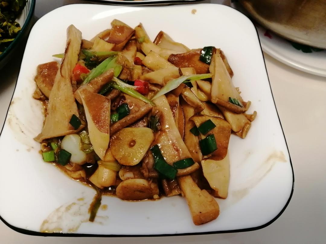 【猪肚菌】菌菇