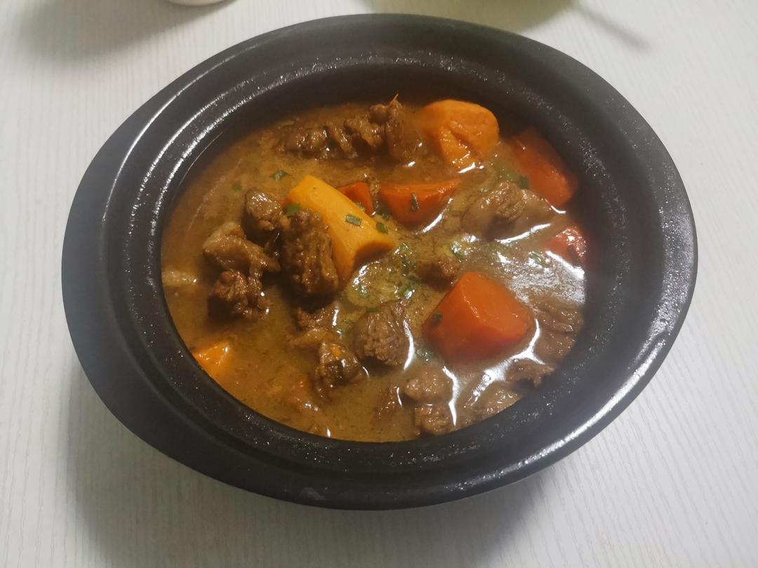 沙沙土豆胡萝卜炖牛肉