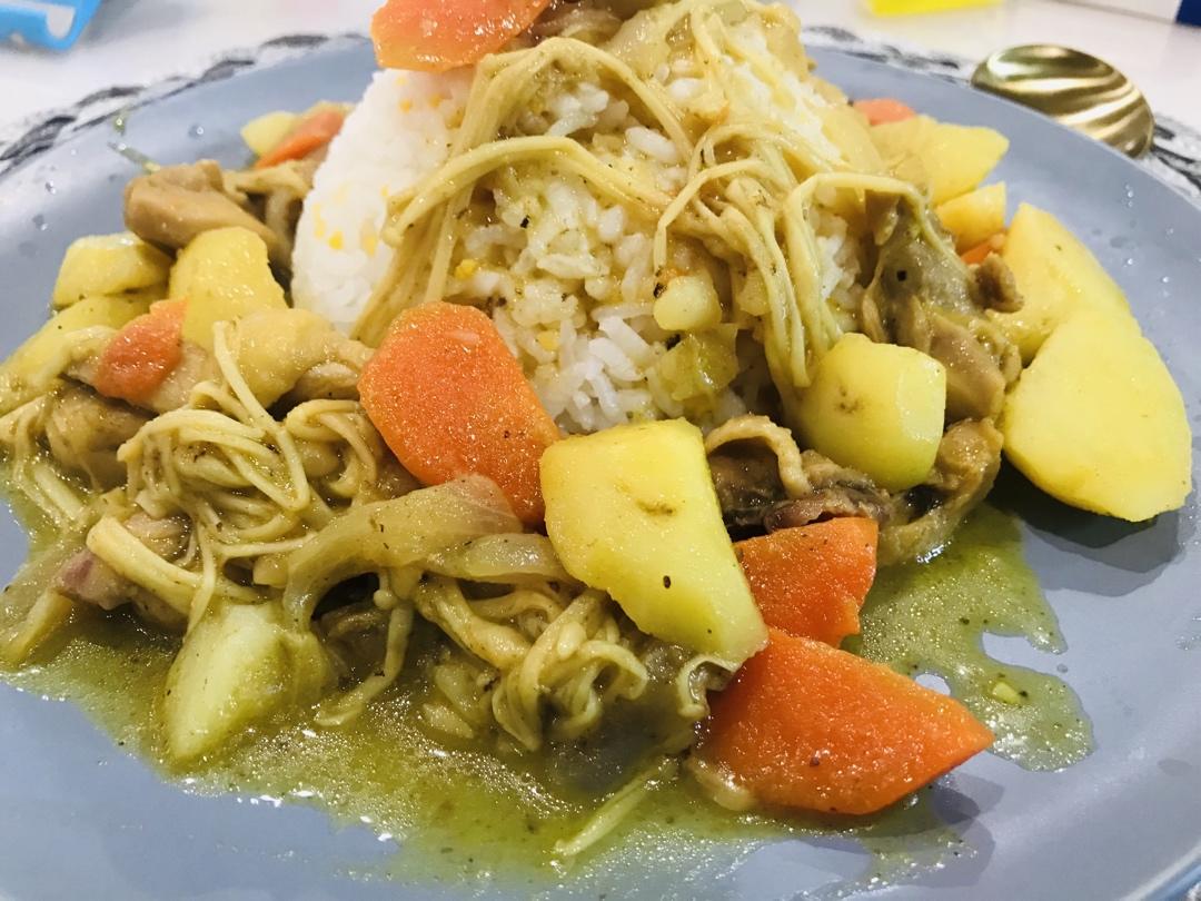 咖喱鸡肉饭